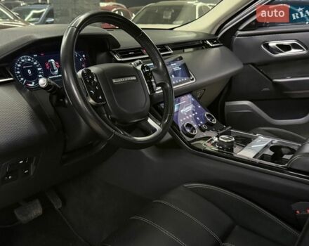 Черный Ленд Ровер Рендж Ровер Велар, объемом двигателя 2 л и пробегом 58 тыс. км за 37999 $, фото 21 на Automoto.ua