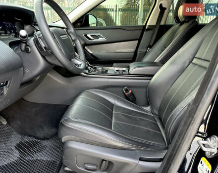 Чорний Ленд Ровер Рендж Ровер Велар, об'ємом двигуна 2 л та пробігом 114 тис. км за 34200 $, фото 31 на Automoto.ua