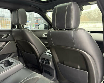 Чорний Ленд Ровер Рендж Ровер Велар, об'ємом двигуна 2.99 л та пробігом 74 тис. км за 49000 $, фото 57 на Automoto.ua