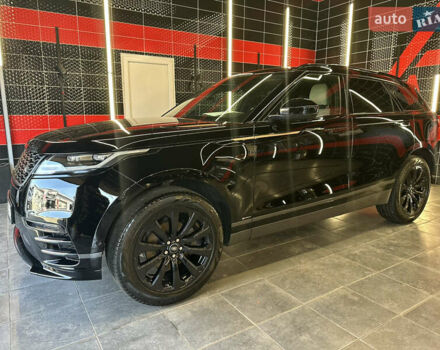 Черный Ленд Ровер Рендж Ровер Велар, объемом двигателя 2 л и пробегом 99 тыс. км за 36999 $, фото 2 на Automoto.ua