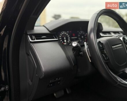 Черный Ленд Ровер Рендж Ровер Велар, объемом двигателя 2 л и пробегом 60 тыс. км за 39500 $, фото 32 на Automoto.ua