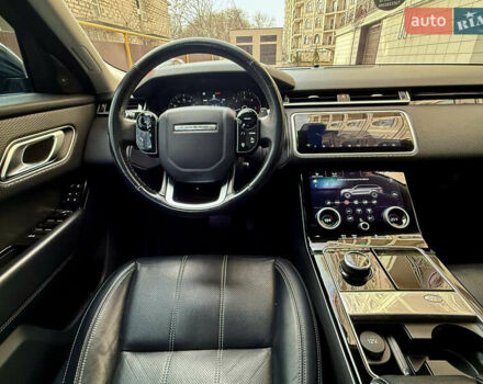 Черный Ленд Ровер Рендж Ровер Велар, объемом двигателя 2 л и пробегом 90 тыс. км за 39999 $, фото 66 на Automoto.ua