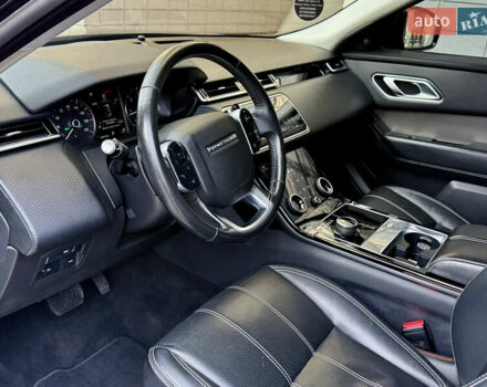 Черный Ленд Ровер Рендж Ровер Велар, объемом двигателя 2 л и пробегом 90 тыс. км за 39999 $, фото 97 на Automoto.ua