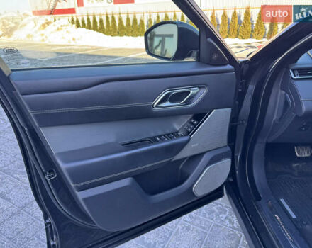 Черный Ленд Ровер Рендж Ровер Велар, объемом двигателя 3 л и пробегом 108 тыс. км за 36000 $, фото 10 на Automoto.ua