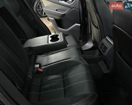 Черный Ленд Ровер Рендж Ровер Велар, объемом двигателя 2 л и пробегом 58 тыс. км за 37999 $, фото 26 на Automoto.ua