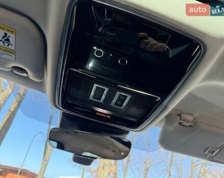 Чорний Ленд Ровер Рендж Ровер Велар, об'ємом двигуна 3 л та пробігом 175 тис. км за 29800 $, фото 27 на Automoto.ua