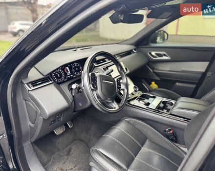 Черный Ленд Ровер Рендж Ровер Велар, объемом двигателя 2 л и пробегом 113 тыс. км за 38999 $, фото 12 на Automoto.ua