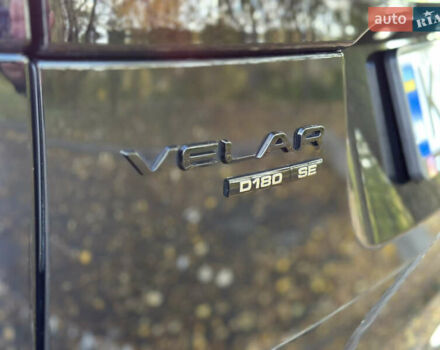 Чорний Ленд Ровер Рендж Ровер Велар, об'ємом двигуна 2 л та пробігом 83 тис. км за 32900 $, фото 18 на Automoto.ua