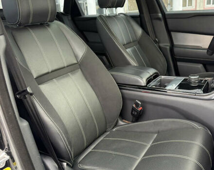 Чорний Ленд Ровер Рендж Ровер Велар, об'ємом двигуна 2.99 л та пробігом 74 тис. км за 49000 $, фото 54 на Automoto.ua