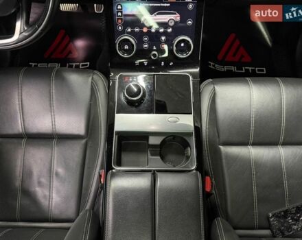 Чорний Ленд Ровер Рендж Ровер Велар, об'ємом двигуна 2.99 л та пробігом 74 тис. км за 49000 $, фото 29 на Automoto.ua
