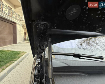 Черный Ленд Ровер Рендж Ровер Велар, объемом двигателя 2 л и пробегом 90 тыс. км за 39999 $, фото 40 на Automoto.ua