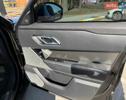 Чорний Ленд Ровер Рендж Ровер Велар, об'ємом двигуна 3 л та пробігом 175 тис. км за 29800 $, фото 32 на Automoto.ua