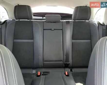 Чорний Ленд Ровер Рендж Ровер Велар, об'ємом двигуна 2 л та пробігом 66 тис. км за 25000 $, фото 3 на Automoto.ua