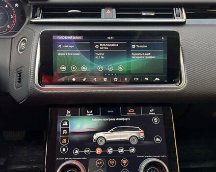 Чорний Ленд Ровер Рендж Ровер Велар, об'ємом двигуна 2.99 л та пробігом 68 тис. км за 49000 $, фото 10 на Automoto.ua