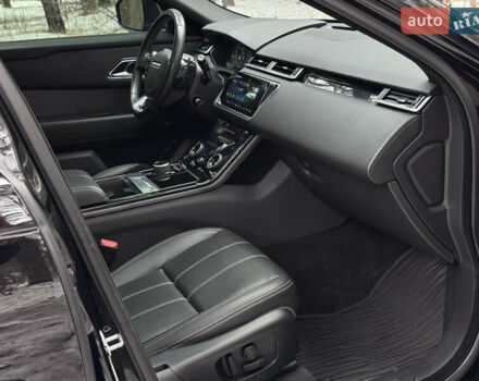 Черный Ленд Ровер Рендж Ровер Велар, объемом двигателя 2 л и пробегом 90 тыс. км за 36900 $, фото 45 на Automoto.ua