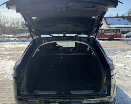 Черный Ленд Ровер Рендж Ровер Велар, объемом двигателя 2 л и пробегом 129 тыс. км за 34000 $, фото 12 на Automoto.ua