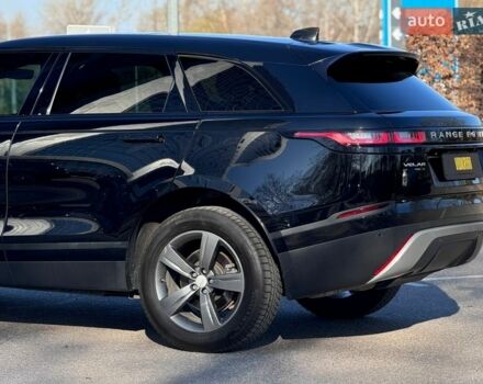 Черный Ленд Ровер Рендж Ровер Велар, объемом двигателя 2 л и пробегом 90 тыс. км за 35500 $, фото 12 на Automoto.ua