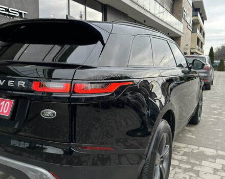 Черный Ленд Ровер Рендж Ровер Велар, объемом двигателя 2 л и пробегом 191 тыс. км за 28800 $, фото 9 на Automoto.ua