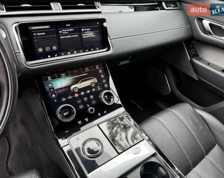 Черный Ленд Ровер Рендж Ровер Велар, объемом двигателя 2.99 л и пробегом 129 тыс. км за 44900 $, фото 81 на Automoto.ua