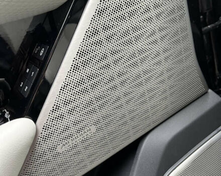 Чорний Ленд Ровер Рендж Ровер Велар, об'ємом двигуна 2 л та пробігом 91 тис. км за 39500 $, фото 13 на Automoto.ua