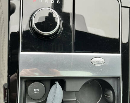 Чорний Ленд Ровер Рендж Ровер Велар, об'ємом двигуна 2 л та пробігом 91 тис. км за 39500 $, фото 33 на Automoto.ua