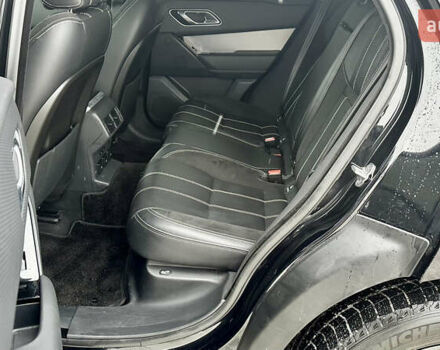 Черный Ленд Ровер Рендж Ровер Велар, объемом двигателя 2 л и пробегом 112 тыс. км за 34999 $, фото 33 на Automoto.ua