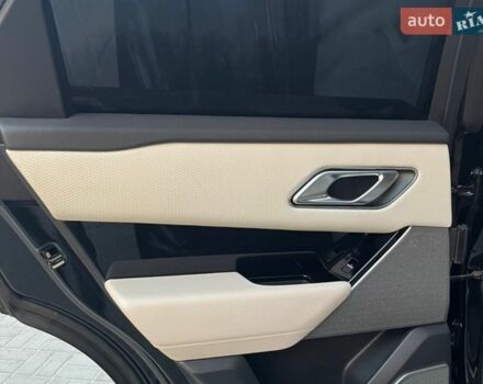 Черный Ленд Ровер Рендж Ровер Велар, объемом двигателя 2 л и пробегом 92 тыс. км за 36500 $, фото 19 на Automoto.ua