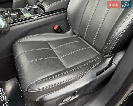 Черный Ленд Ровер Рендж Ровер Велар, объемом двигателя 3 л и пробегом 81 тыс. км за 45800 $, фото 26 на Automoto.ua