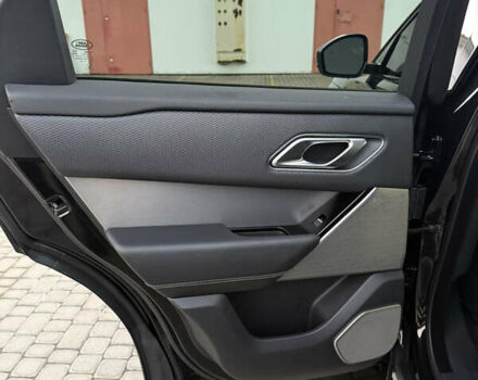 Черный Ленд Ровер Рендж Ровер Велар, объемом двигателя 3 л и пробегом 70 тыс. км за 45000 $, фото 20 на Automoto.ua