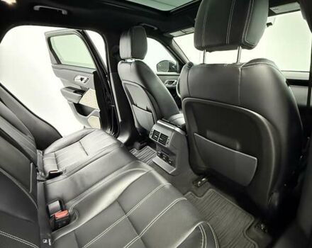 Чорний Ленд Ровер Рендж Ровер Велар, об'ємом двигуна 2 л та пробігом 93 тис. км за 39700 $, фото 34 на Automoto.ua