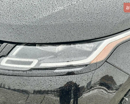 Черный Ленд Ровер Рендж Ровер Велар, объемом двигателя 2 л и пробегом 112 тыс. км за 34999 $, фото 11 на Automoto.ua