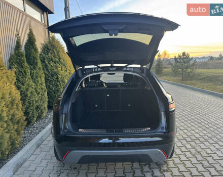 Черный Ленд Ровер Рендж Ровер Велар, объемом двигателя 2 л и пробегом 221 тыс. км за 29500 $, фото 26 на Automoto.ua