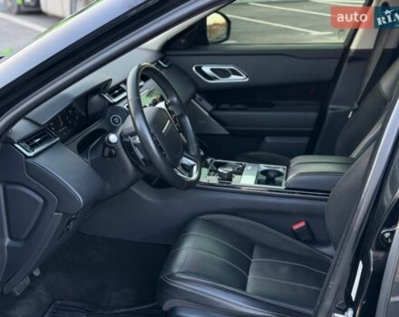 Черный Ленд Ровер Рендж Ровер Велар, объемом двигателя 2 л и пробегом 224 тыс. км за 29000 $, фото 9 на Automoto.ua