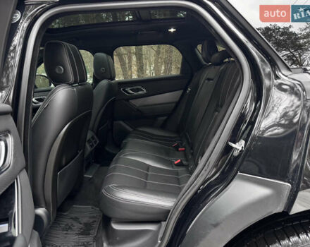 Черный Ленд Ровер Рендж Ровер Велар, объемом двигателя 2 л и пробегом 90 тыс. км за 36900 $, фото 40 на Automoto.ua