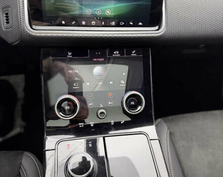 Чорний Ленд Ровер Рендж Ровер Велар, об'ємом двигуна 2 л та пробігом 162 тис. км за 31600 $, фото 13 на Automoto.ua