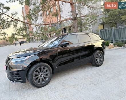 Черный Ленд Ровер Рендж Ровер Велар, объемом двигателя 2 л и пробегом 92 тыс. км за 36500 $, фото 3 на Automoto.ua