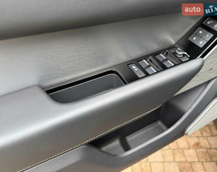 Черный Ленд Ровер Рендж Ровер Велар, объемом двигателя 2.99 л и пробегом 129 тыс. км за 44900 $, фото 69 на Automoto.ua