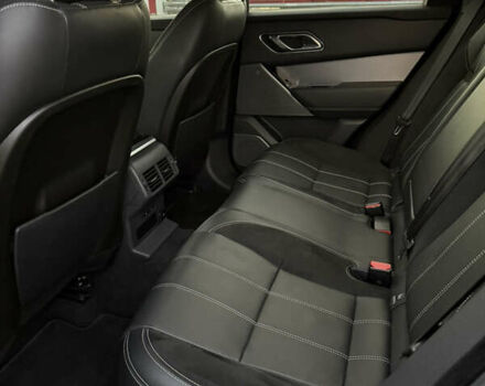 Черный Ленд Ровер Рендж Ровер Велар, объемом двигателя 3 л и пробегом 70 тыс. км за 45000 $, фото 19 на Automoto.ua