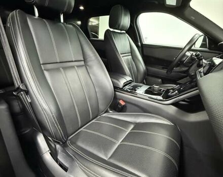 Чорний Ленд Ровер Рендж Ровер Велар, об'ємом двигуна 2 л та пробігом 93 тис. км за 39700 $, фото 22 на Automoto.ua