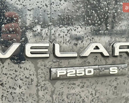 Черный Ленд Ровер Рендж Ровер Велар, объемом двигателя 2 л и пробегом 112 тыс. км за 34999 $, фото 13 на Automoto.ua