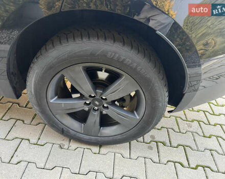 Черный Ленд Ровер Рендж Ровер Велар, объемом двигателя 2 л и пробегом 221 тыс. км за 29500 $, фото 14 на Automoto.ua