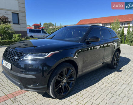 Чорний Ленд Ровер Рендж Ровер Велар, об'ємом двигуна 2 л та пробігом 62 тис. км за 39800 $, фото 9 на Automoto.ua