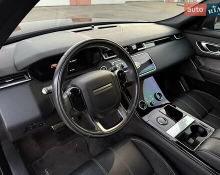 Черный Ленд Ровер Рендж Ровер Велар, объемом двигателя 3 л и пробегом 70 тыс. км за 45000 $, фото 12 на Automoto.ua