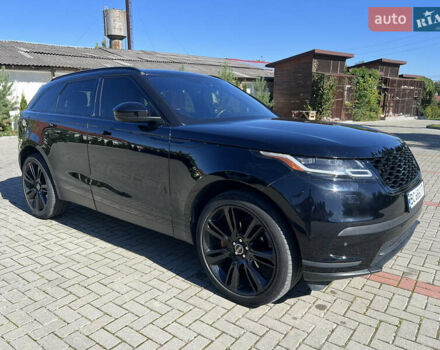 Чорний Ленд Ровер Рендж Ровер Велар, об'ємом двигуна 2 л та пробігом 62 тис. км за 39800 $, фото 6 на Automoto.ua