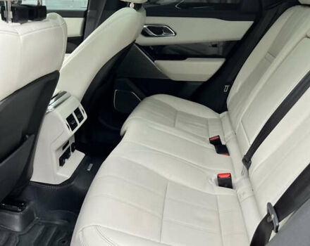 Чорний Ленд Ровер Рендж Ровер Велар, об'ємом двигуна 2 л та пробігом 91 тис. км за 39500 $, фото 10 на Automoto.ua