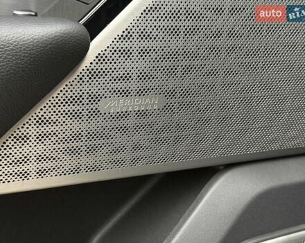 Черный Ленд Ровер Рендж Ровер Велар, объемом двигателя 3 л и пробегом 81 тыс. км за 45800 $, фото 18 на Automoto.ua