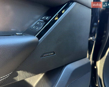 Черный Ленд Ровер Рендж Ровер Велар, объемом двигателя 2 л и пробегом 89 тыс. км за 38900 $, фото 16 на Automoto.ua