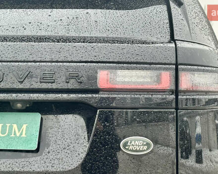 Черный Ленд Ровер Рендж Ровер Велар, объемом двигателя 2 л и пробегом 112 тыс. км за 34999 $, фото 12 на Automoto.ua