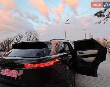 Черный Ленд Ровер Рендж Ровер Велар, объемом двигателя 2 л и пробегом 92 тыс. км за 36500 $, фото 11 на Automoto.ua