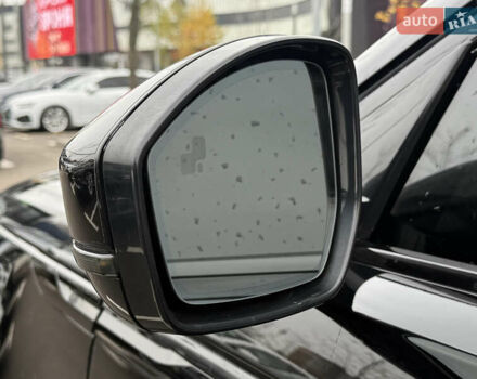 Черный Ленд Ровер Рендж Ровер Велар, объемом двигателя 3 л и пробегом 81 тыс. км за 45800 $, фото 14 на Automoto.ua